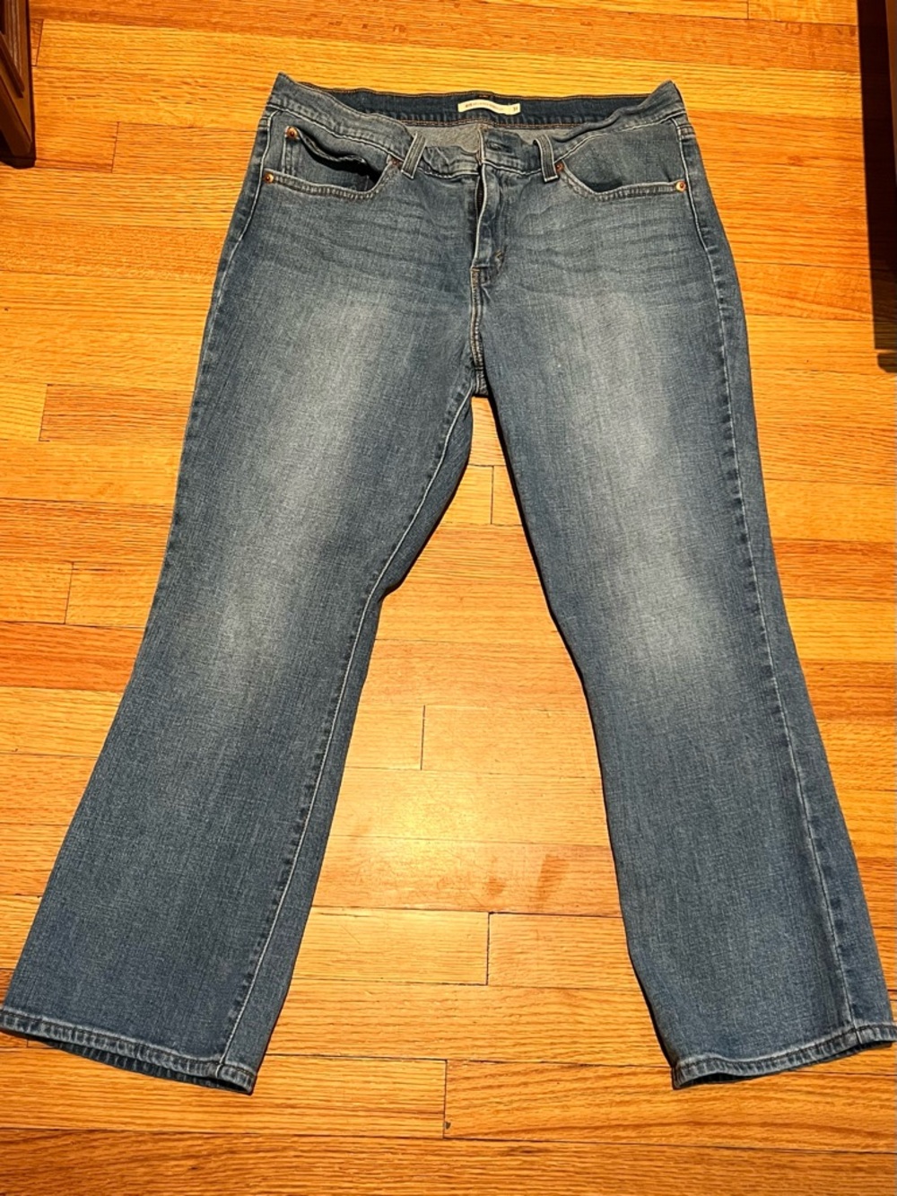 Levi’s 415 Relaxed Bootcut Jeans